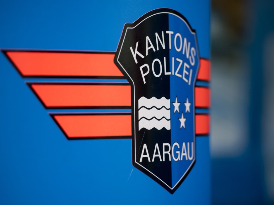 C'est un passant qui a alert� la police argovienne apr�s avoir vu la voiture emport�e par les flots de la Reuss (archives).