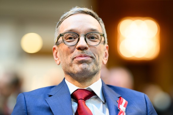 epa11679742 Chairman of the Freedom Party of Austria (FPOe) Herbert Kickl during the election of the new parliamentary president in Vienna, in Vienna, Austria, 24 October 2024. EPA/MAX SLOVENCIK