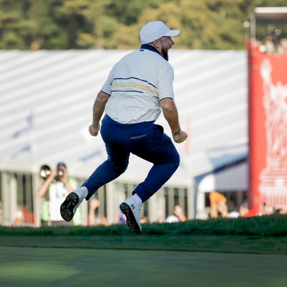 La joie de Shane Lowry après son putt décisif
