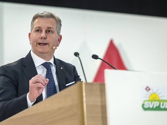 Pr�sident de l&#039;UDC suisse, Marco Chiesa ne veut pas de la nouvelle loi f�d�rale sur le climat.