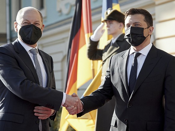 Le chancelier allemand a rencontré lundi le président ukrainien à Kiev.