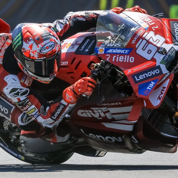 Francesco Bagnaia a remporté samedi le sprint, resserrant encore le classement général.