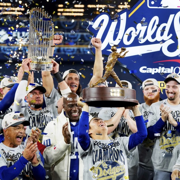 La joie des Dodgers et de leur MVP Yoshinobu Yamamoto