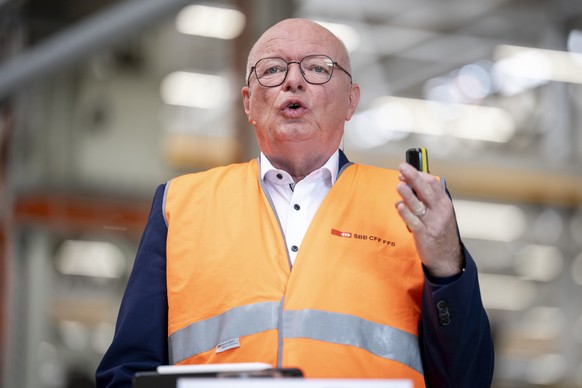 SBB CEO Vincent Ducrot spricht an der Halbjahres Medienkonferenz der Schweizerischen Bundesbahnen (SBB CFF FFS) am Mittwoch, 26. August 2026 in der SBB Werkstaette in Zuerich. (KEYSTONE/Claudio Thoma)