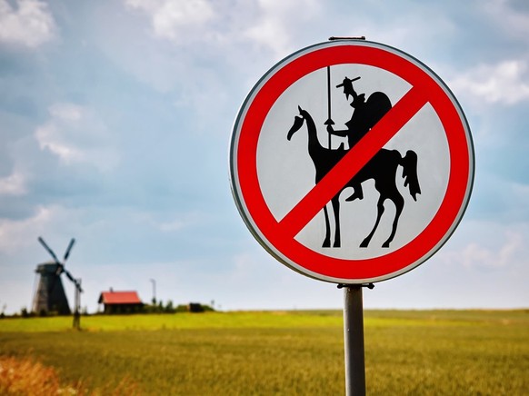 lustige verkehrsschilder don Quixote windmühle
