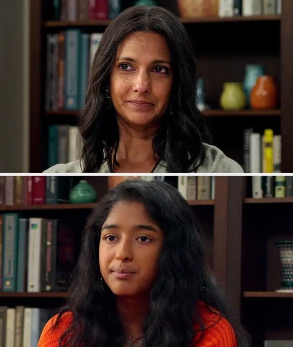 Poorna Jagannathan as Nalini and Maitreyi Ramakrishnan as Devi Vishwakumar in Never Have I Ever