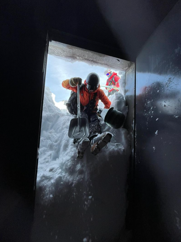 Le déneigement des installations vaudoises prend du temps.