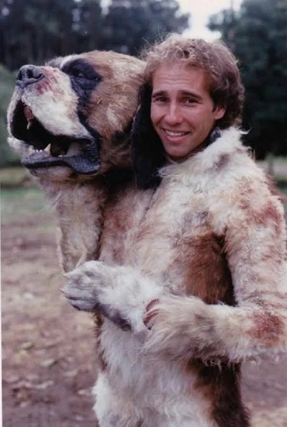 Cujo 1983

https://twitter.com/Behind_Pics/status/1549138230632742912/photo/1
