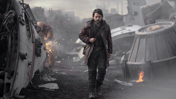 Cassian Andor (Diego Luna) in Lucasfilm&#039;s ANDOR, exclusively on Disney+. ©2022 Lucasfilm Ltd. &amp;amp; TM. All Rights Reserved.