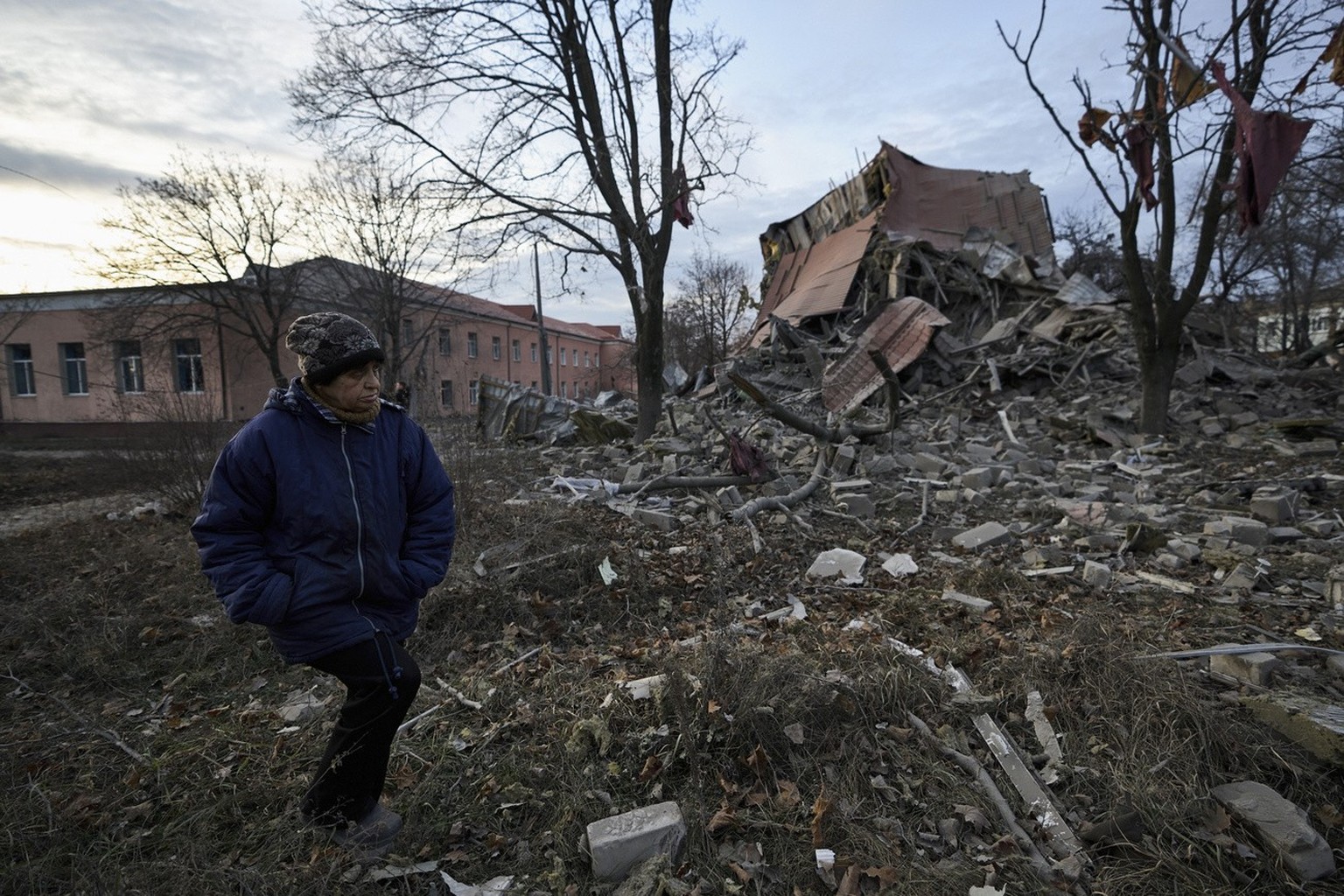 La guerre en images: La Russie transforme l&#039;Ukraine en champs de ruines