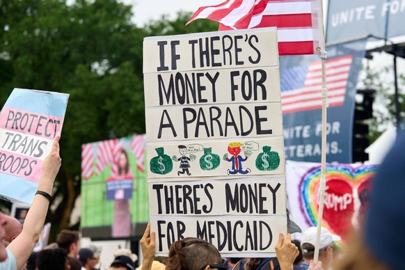 Veterans Rally on National Mall People protest on the national mall during the Unite For Veterans rally on the National Mall in Washington D.C. Friday, June 3, 2025. Washington District of Columbia Un ...