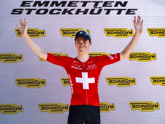 Mauro Schmid conserve son maillot de champion de Suisse sur route.