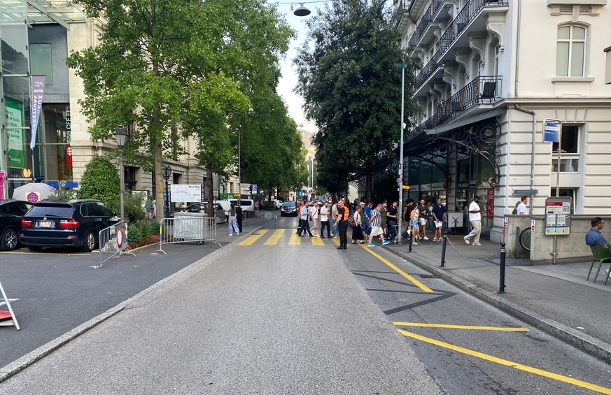 Le passage piéton de l&#039;Avenue des Alpes lors du Montreux Jazz.
