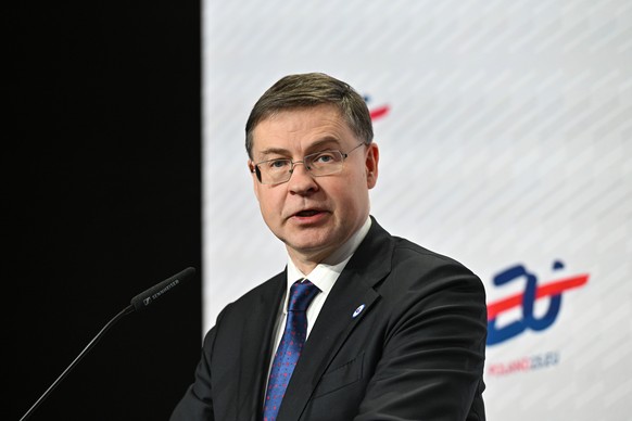 epa12026697 EU Commissioner for Economy and Productivity, Implementation and Simplification Valdis Dombrovskis speaks at a press conference at the end of an informal meeting of EU Economic and Financi ...