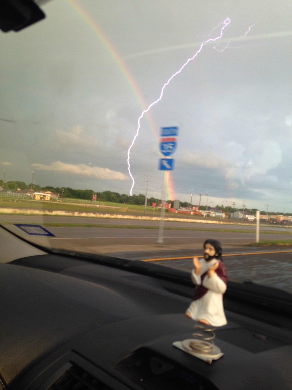 perfect timing

https://www.reddit.com/r/PerfectTiming/comments/jlv0yc/went_to_take_a_picture_of_the_rainbow_and/