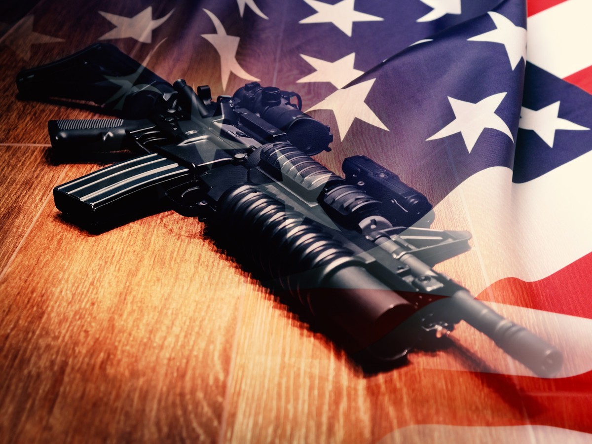 L'AR-15, arme préférée des tueurs de masse américains qui divise les  Etats-Unis