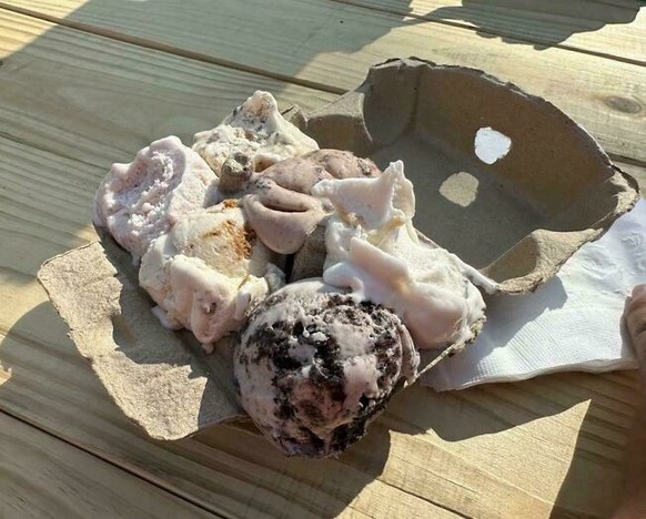 WE WANT PLATES 

https://www.reddit.com/r/WeWantPlates/comments/1kjpwup/ice_cream_in_an_egg_carton/