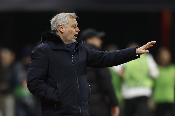 epa10486781 Rennes head coach Bruno Genesio gestures during the UEFA Europa League play-off, second leg soccer match between Rennes FC and Shakhtar Donetsk at the Roazhon Park Stadium in Rennes, Franc ...