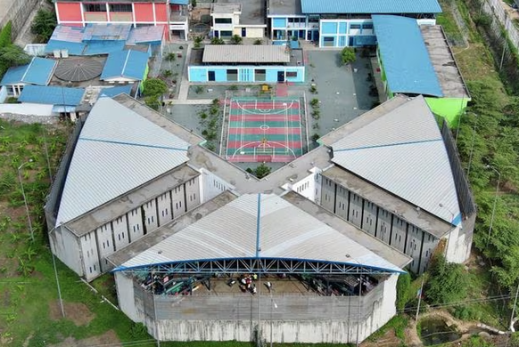 La prison Litoral à Guayaquil. Dimanche, le criminel le plus dangereux du pays s'en est fait la malle.