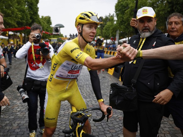 Tadej Pogacar a remporté dimanche son 4e Tour de France