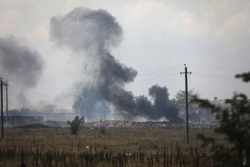 Incendies sur des bases russes en Crimée: le point sur la nuit