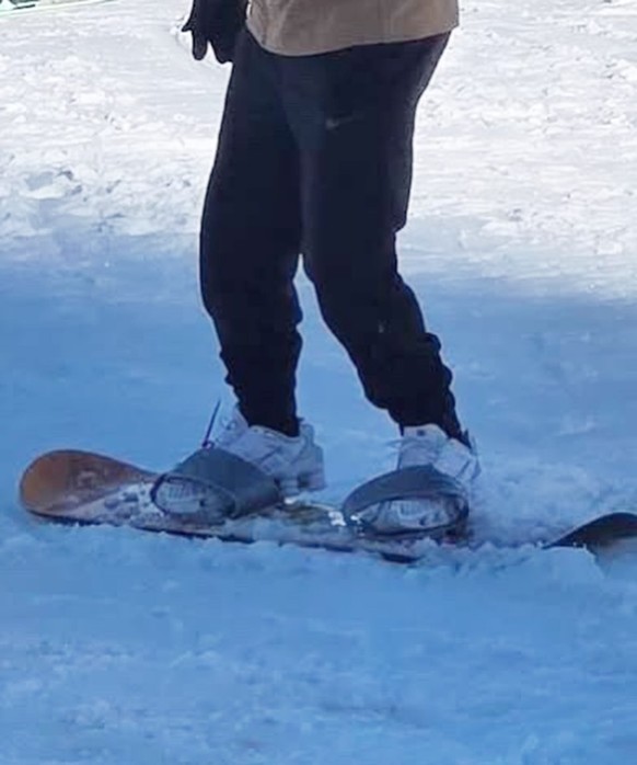 Die lustigsten fails der Woche: Snowboarder mit Schuhen