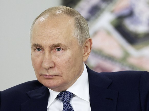 Vladimir Poutine doit s&#039;entretenir jeudi avec ses homologues azerba