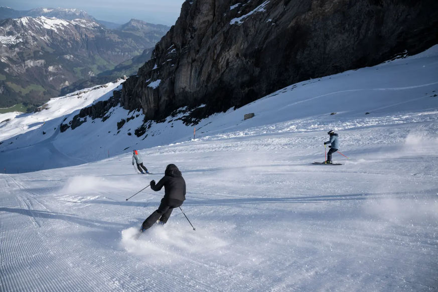 Marco Odermatt dévalant la piste qui porte désormais son nom