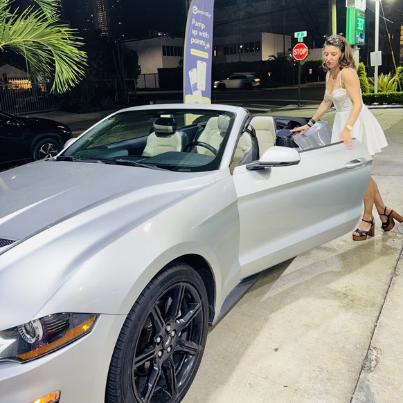 Quitter le chaos de Miami pour filer au bout du monde, au volant d’une Mustang décapotable, c’est vivre le cliché américain dans toute sa splendeur. Quatre heures de route, 42 ponts et un chapelet d’î ...