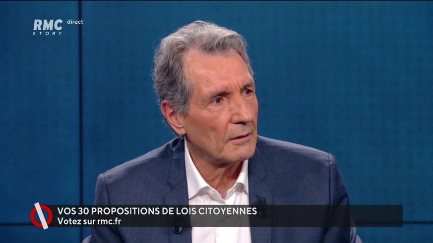 Jean-Jacques Bourdin a débuté en tant que journaliste sportif sur RTL, en 1976.