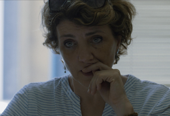 Dr Cristina Cattaneo, médecin légiste et professeure à l'université de Milan, dans le film Pure Unknown.