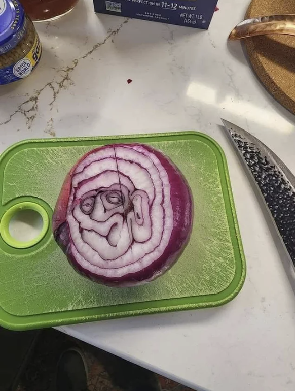 Pareidolie: dinge mit Gesicht