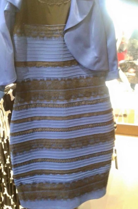 La robe était dorée et blanche, les gens qui la voient bleue et noire ont un cerveau qui compense la surexposition.
