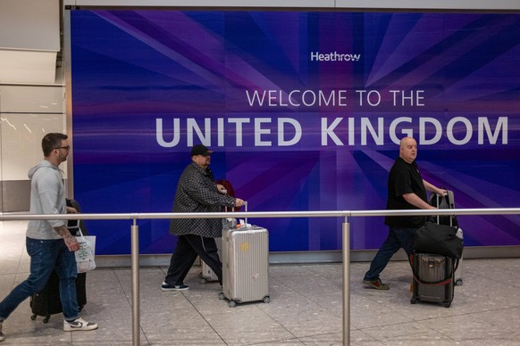 Daily Life in London Travelers walking pass a welcome to the United Kingdom at Heathrow Airport sign on January 8, 2026 in London, United Kingdom. Photo by Vernon Yuen/Nexpher Images London