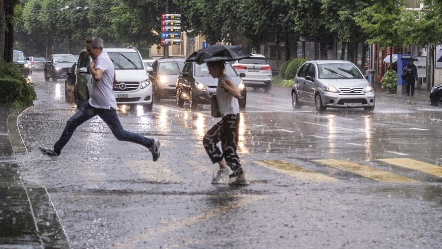 Au cours des trois dernières semaines, la météo a été mauvaise en Suisse.