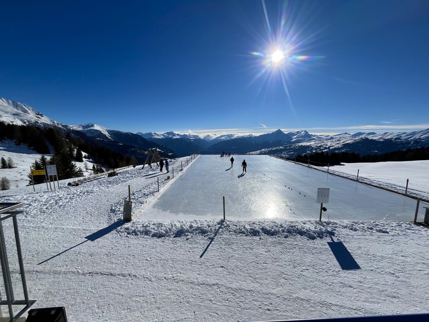 Alp Raguta eines der höchsten Eisfelder Europas Feldis