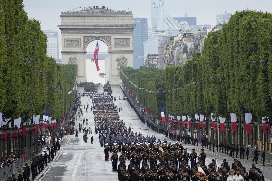 Le défilé militaire du 14 juillet à Paris pour la fête nationale française, en 2018.