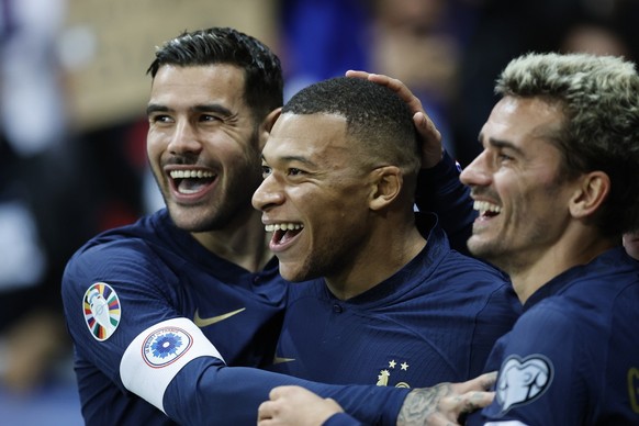 epa10983636 Kylian Mbappe celebrates scoring a goal during the UEFA EURO 2024 Group B qualification match between France and Gibraltar in Nice, France, 18 November 2023. EPA/SEBASTIEN NOGIER