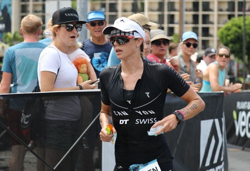 Imogen Simmonds s'est classée 12e de son premier Ironman d'Hawaï.