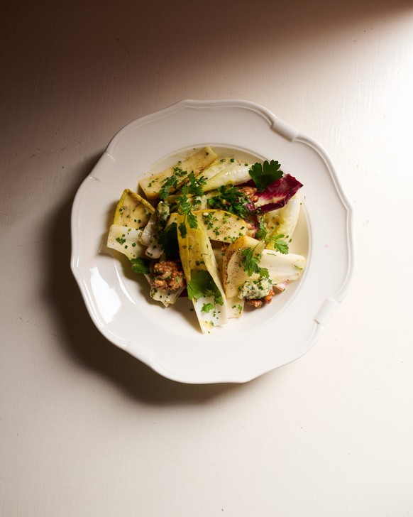 Grande attention est évidemment portée à l'assiette, ici au restaurant St Bernard de l'Experimental Chalet Verbier.