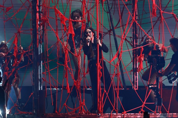 epa12958326 Veronica Fusaro of Switzerland performs the song 'Alice' during the second semi-final of the 70th Eurovision Song Contest (ESC) in Vienna, Austria, 14 May 2026. The grand final o ...