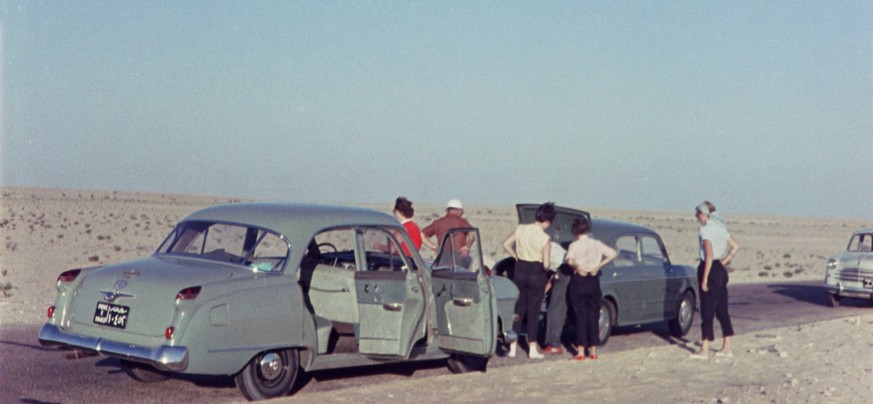 Marokko Marokko, 20210216, Aufnahme ca. 1966, Wüstenfahrt mit Autos