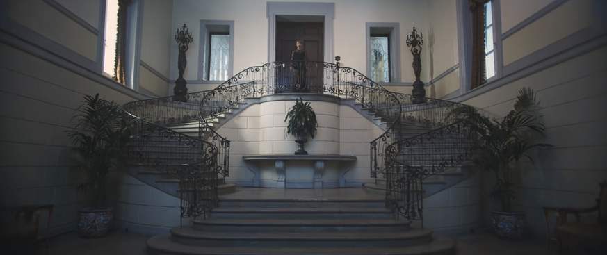 Oheka Castle, célèbre pour Blank Space, Citizen Kane et Succession, sera vendu aux enchères le 27 octobre après des difficultés financières.