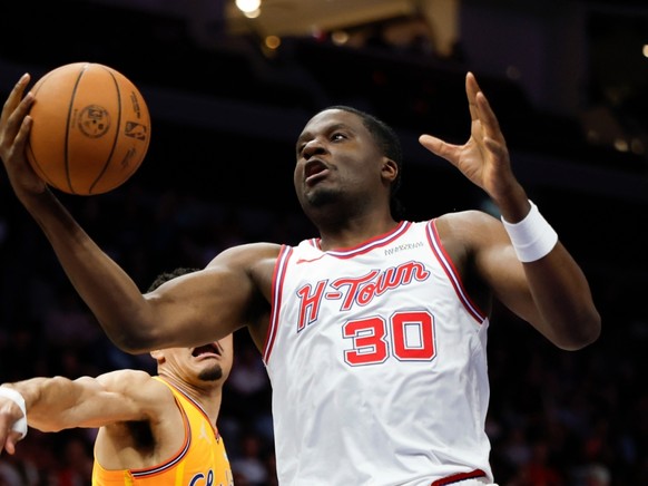 Clint Capela a capté quatre rebonds jeudi sous le maillot de "H-Town".