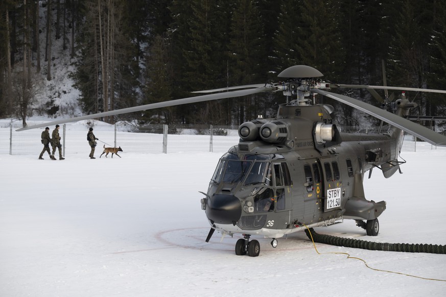 A Super Puma helicopter pictured on the sideline of the visit of Switzerland's Minister for Defence, Civil Protection and Sport Martin Pfister to the troops prior the 56th annual meeting of the W ...