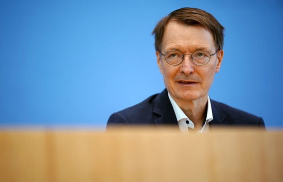 epa10017641 German Health Minister Karl Lauterbach speaks during the weekly press conference on the COVID-19 situation at the House of the Federal Press Conference in Berlin, Germany, 17 June 2022. EP ...