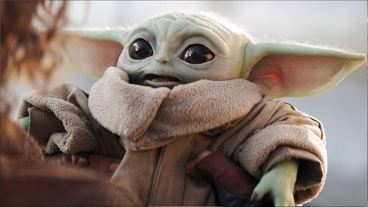 Bébé Yoda ne sait dire qu'un seul mot: «Patoo!».