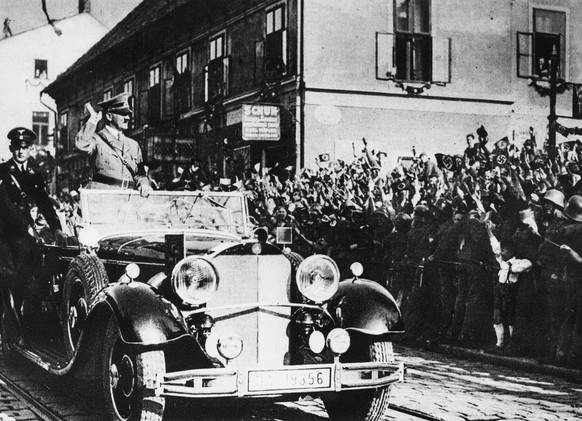 Hitler en visite à Vienne, 1938.