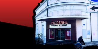 «Un câlin, Mademoiselle?»: j'ai exploré le seul ciné porno romand