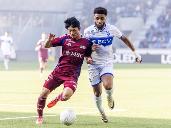 Keigo Tsunemoto (à gauche) rejoint le FC Bâle